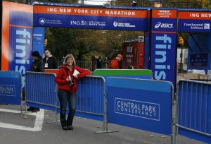 Lotte Jacobsen ved målområdet New York marathon