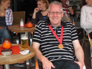 Svend Mosbech Madsen efter gennemført Hamburg Marathon